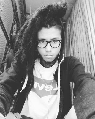 DickinsonLuwang's profile picture. May 30 /1995 /Friday boy/Gemini 
Audio engineering student 
Sea food lover 
Narcotics anonymous member 
Country - India
Big fan of Jennifer Lawrence