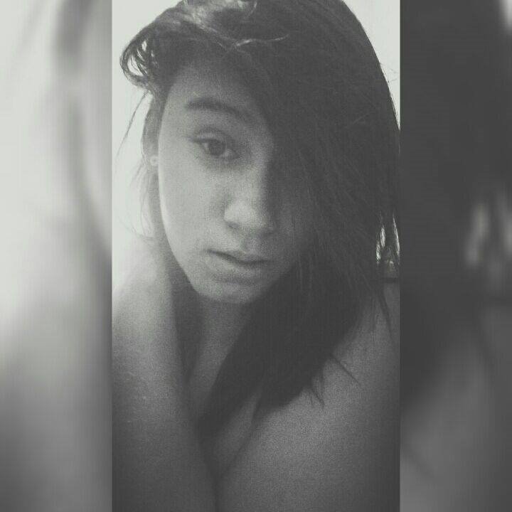 day_shildes's profile picture. As pessoas não estão neste mundo para satisfazerem nossas expectativas, assim como não estamos para satisfazermos as delas.