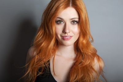 I am Clary Fray I am a Shadowhunter I love my Friends and family and Wil ldo anything to keep them safe .{Rp single }