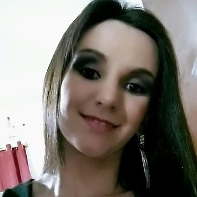 * Acadêmica de Fisioterapia * Colorada * Sagitariana *Me adaptando ao twitter
