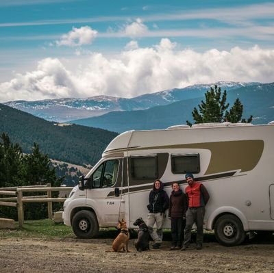 geodogsonroad's profile picture. Blog de #viajes en #autocaravana y con #perros |
🔙 Vuelta a Europa en autocaravana | 🐶🐶🚐💨