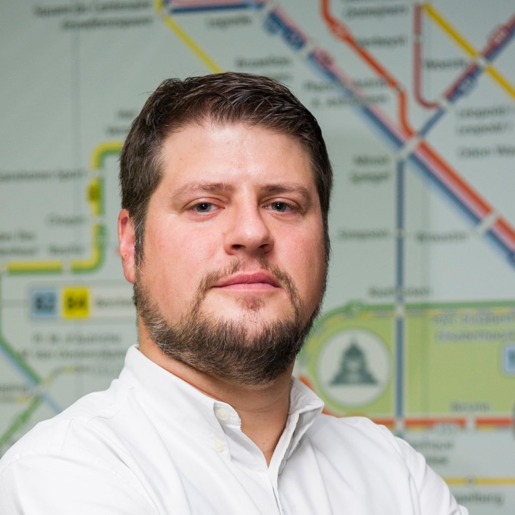Entrepreneur, Consultant, Tinkerer. Head of Data & Analytics @stibmivb