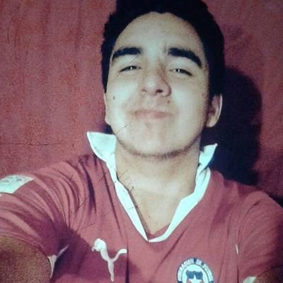 VaroInostroza's profile picture. 