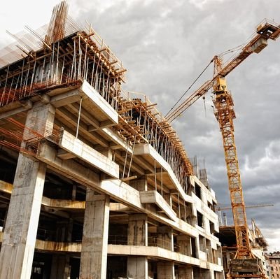 Empresa constructora en Padul con más de 30 años de experiencia en el sector. Realizamos todo tipo de Obras . Teléf:: 958773660 661260037