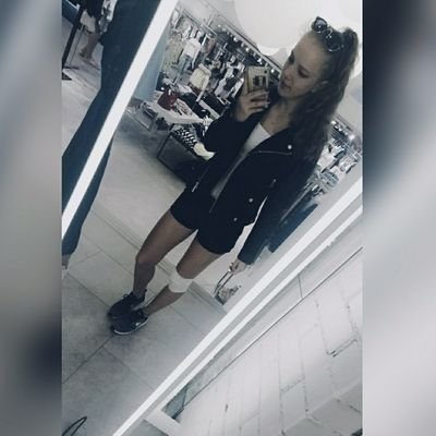 janiiundso's profile picture. 