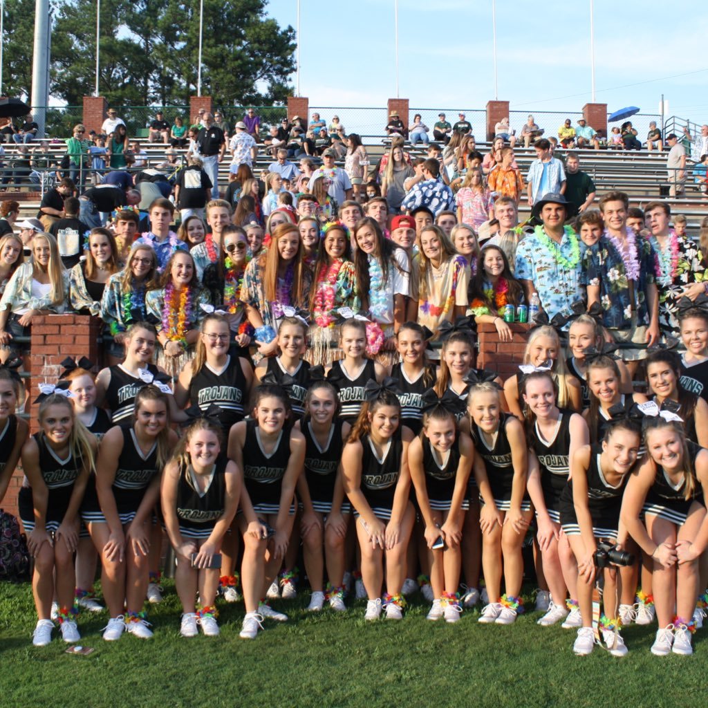 nothin' finer in the land than a loud, obnoxious Trojan fan! In no way AFFILIATED with north hall high school. GO TROJANS‼️