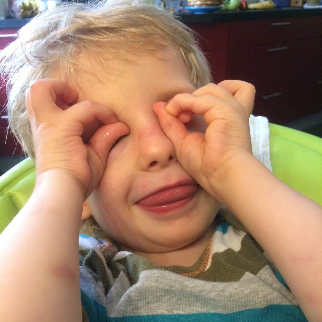 lilTini's profile picture. I’m a mom!Living in BERLIN! D&D😍🐉.100 Monkeys C•_•D 🤟🏼DGS.Fringe is my favorite TV show. #ChargeSyndrome #SirHenryRules #dungeonsanddragons