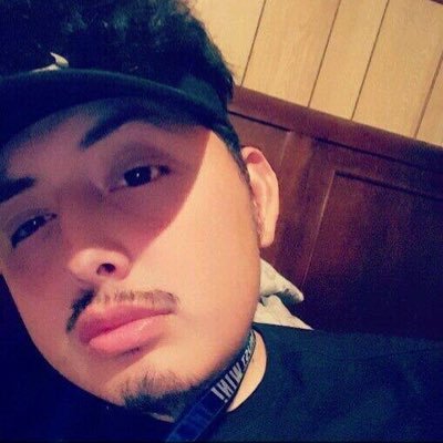 Dennis Dominique Partida 🤘🏽 21 😛 class of 2015 🙏🏽 hmuuu 😬