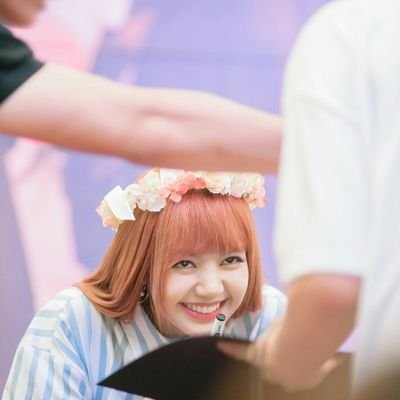 lalisaoopa's profile picture. ลิซ่าอปป้า💫😘😘😘😘😍