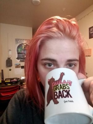 Constantly questioning my sanity. Cats make the world go round.
🏳️🌈
ACAB
she/her/hers