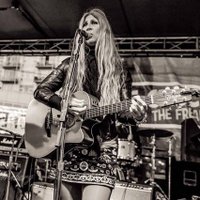 Gia Warner(@GiaWarnerMusic) 's Twitter Profile Photo