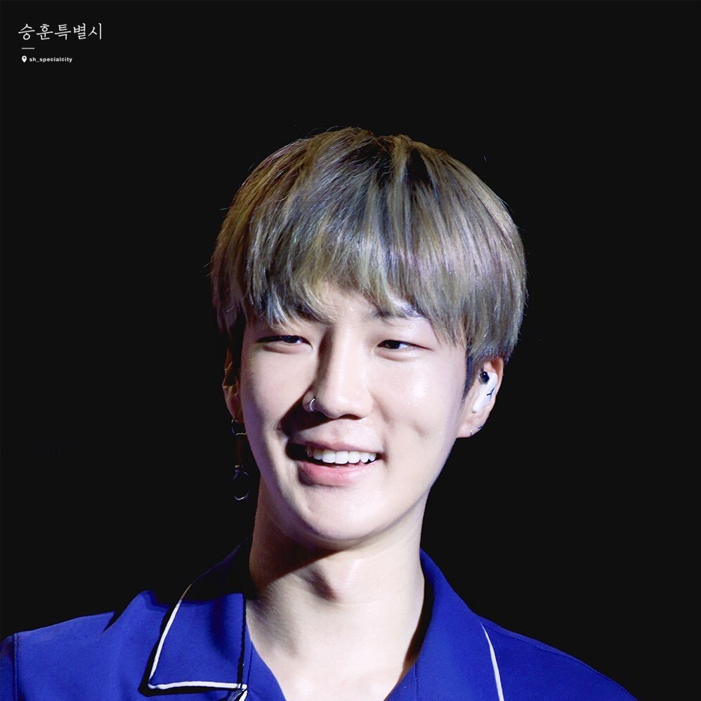 sh_specialcity's profile picture. 2017.04.23~ ❤ 이승훈과 함께, 오래오래~ 😘