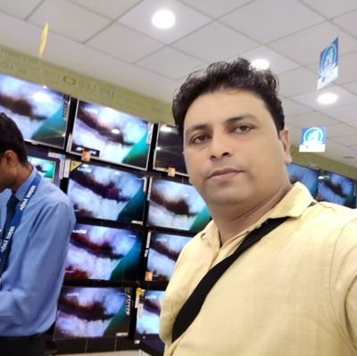 Imran96206500's profile picture. 