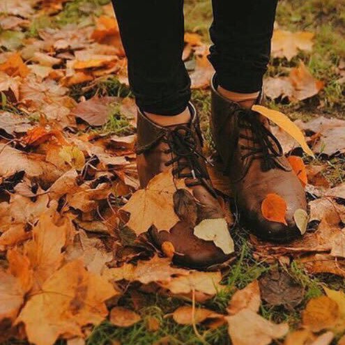 I LOVE #autumn,lazy walks #cosy #jumpers #logfires #hotchocolate #fall #halloween #candles #leaves #lazydays #waitress #blog #food #bblogger #blogger