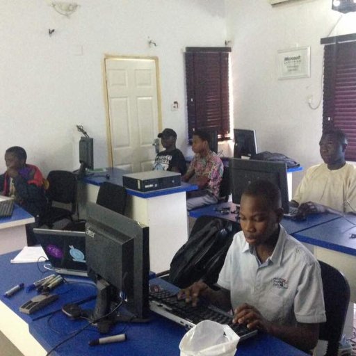 managvis's profile picture. Professional IT and Business Courses
