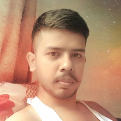 हेर केटि मैले माने कि त रानी भन्दा कम छैनस
तर त्यो रानी नि के रानी जस्को राजा म होईन 😅😎😎