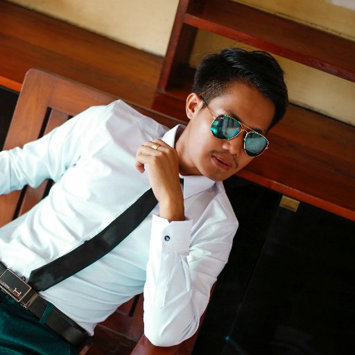 Aungzinphyo15's profile picture. Photographer