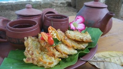 doprot's profile picture. Kedai Asep Doprot menyediakan makanan khas sunda bagi mereka yang kurang emosi jiwa dijamin Seuhah !!!