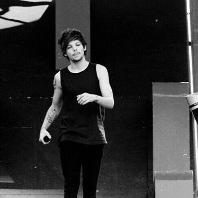 NouisInOurHeart's profile picture. Ello! Christy & Courtney. (Nouis' Princesses) We Became Besties Over Twitter #DirectionersForLife Follow Us We Follow Back! #LoveYouAll #1DFamily Ariana Follows