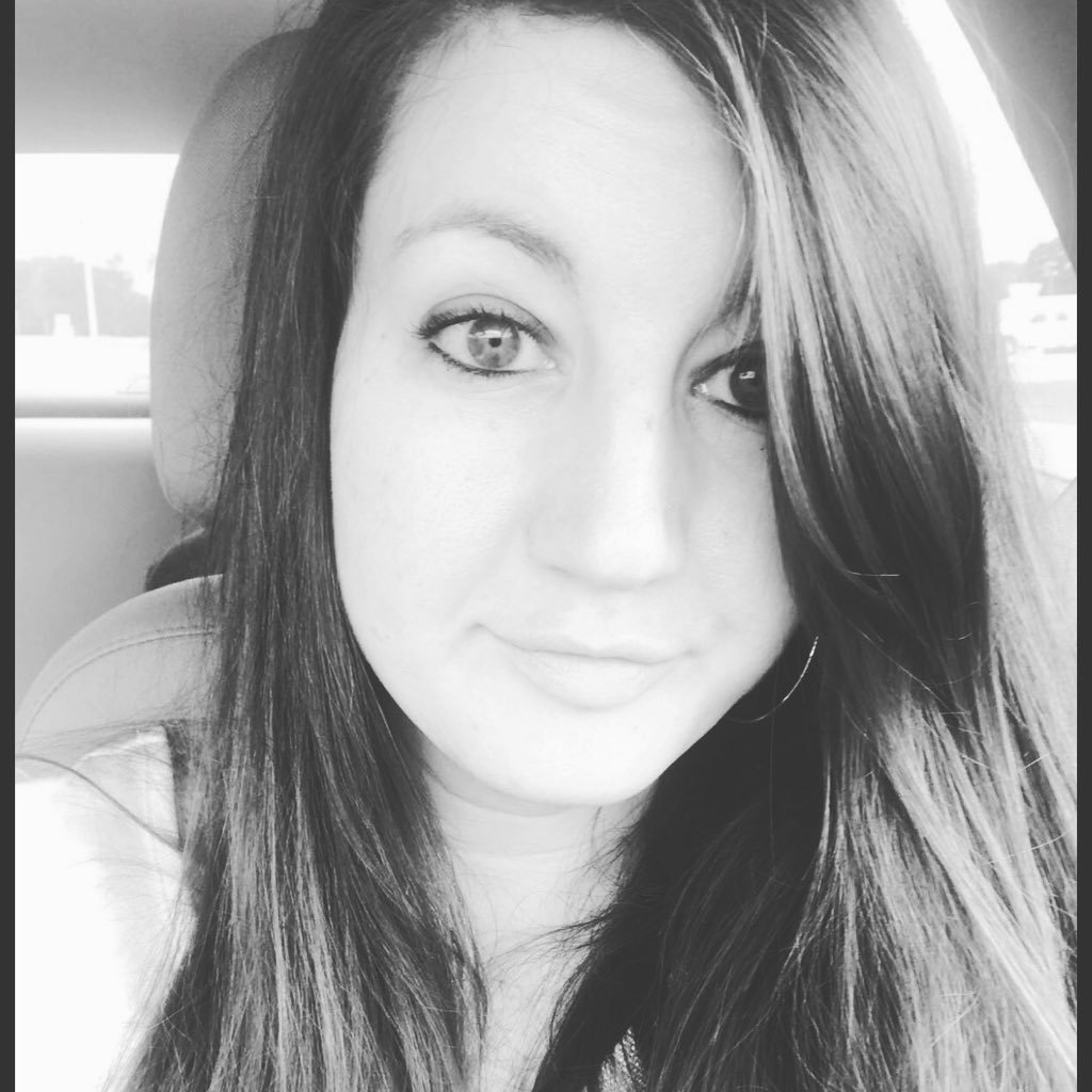 DorisModlin's profile picture. A daughter, sister, friend, and a nurse. I'm a small town girl with big dreams. My philosphy is live life to the fullest and do what makes you happy! ❤️