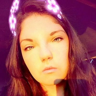 svnnaolson's profile picture. grow through what you go through🌻