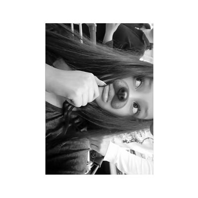 AyerbeLaura's profile picture. No te deprimas por nada sonriele a la vida se feliz 😎