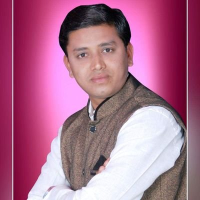 NitinMahale16's profile picture. smith