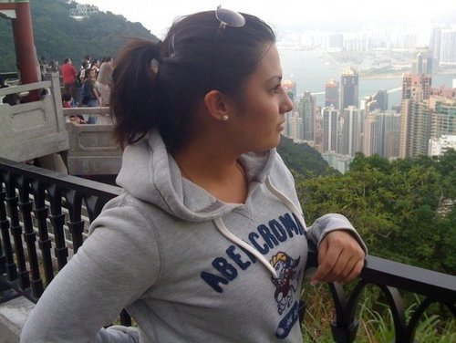 ellegell's profile picture. Coffee addict. Into Design, art and good music. And btw, I'm not as arrogant as ppl think I am. Really.