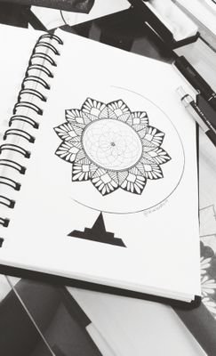 mandalasdanina's profile picture. Apaixonada por mandalas e flores ❤


Insta: @alinebcosta19