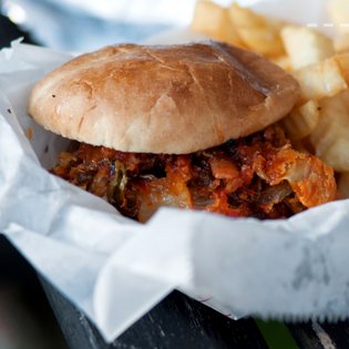 Siamo 6 amiche Foodblogger unite per la passione del cibo e condividiamo le nostre ricette adatte a tutti i gusti.