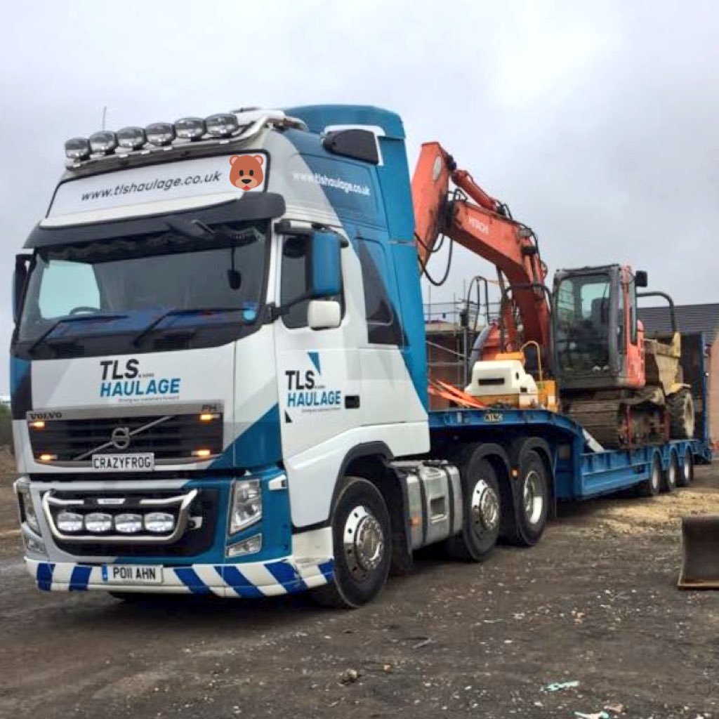 TLS Haulage offer full Haulage & Storage Solutions. Specialists in Flat Bed Transport, Low Loader/Extended/Wide/Escorted load professionals UK Wide🇬🇧