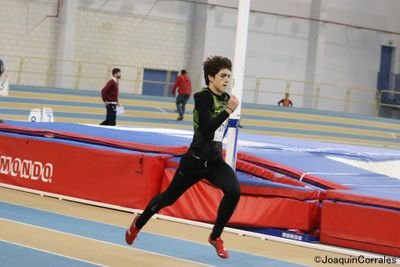 PedroMH1203's profile picture. Estudiante de Santa Joaquina de Vedruna y atleta del Cueva de Nerja UMA