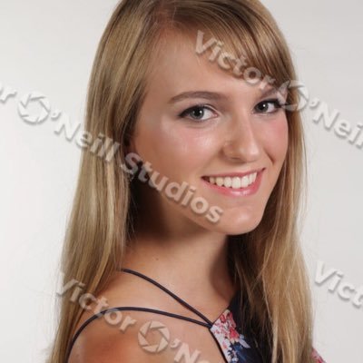 srbuntman's profile picture. Lhs class of 2018, single, love Rett Angles💕love grandma💙, drama chick 🎭, sing out 🎶🎤