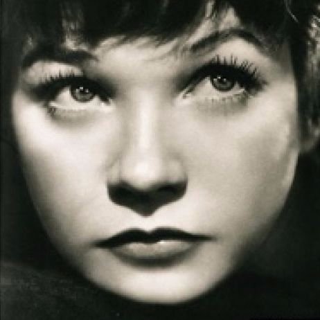 Srta_Kubelik Profile Picture