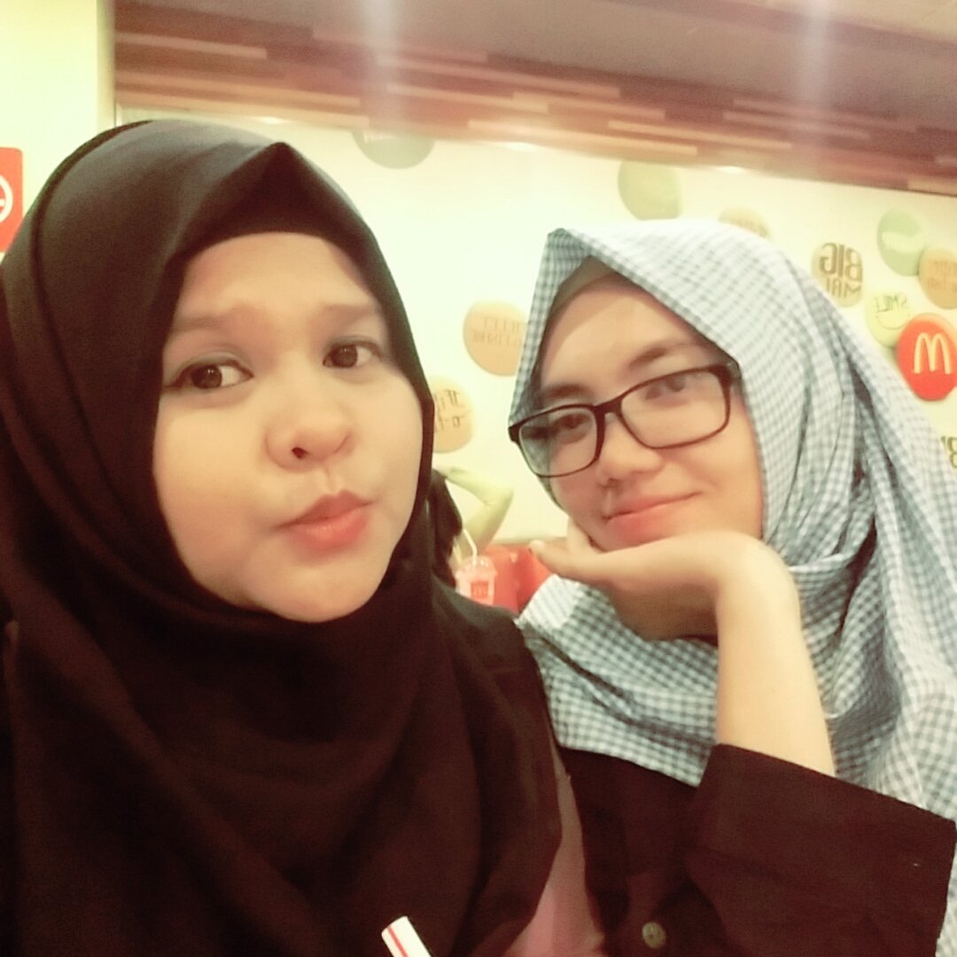 murnicania_can's profile picture. - SDN 19 - SMPN 117 - SMKN 10 - Honda Arista Mangga Dua - 13 April 1995 - 10 Oktober 2011 - Nero :* - Follback? Just Mention 😀😀