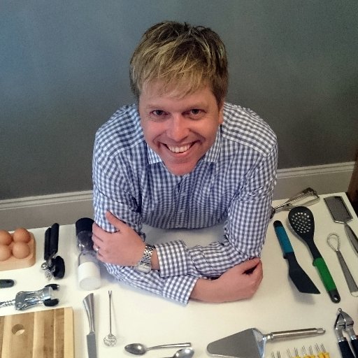A dad blogger, making food your family will love. Feel free to get in touch: john@dadthatcooks.co.uk