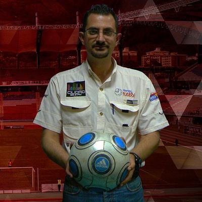 Periodista, comunicador social, fundador de Tiempo de Fútbol, Gracias a él fútbol que me a dado tanto. Aprendiendo siempre.