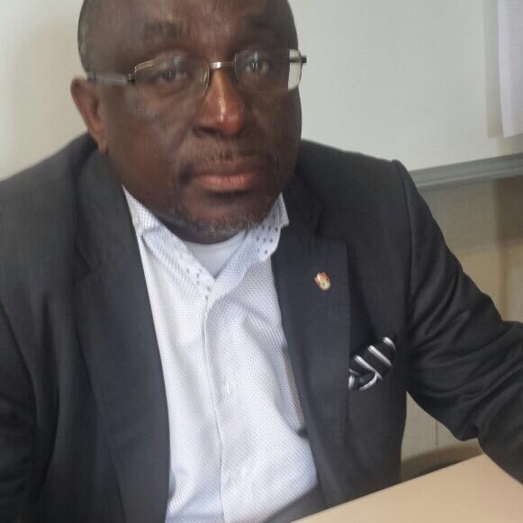 Président de deux asbl: BEL- BURUNDI& TRAIT D’UNION DES BELGES ET DES ANCIENS DE BELGIQUE & Ancien Porte-Parole du Président de la Rép S.E Ndayizeye Domitien
