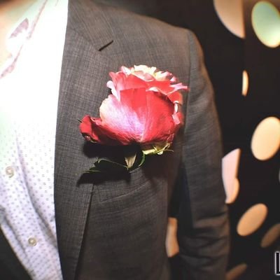 Rosanti Inc is a Wholesale Flower Company that provides fresh-cut flowers to weddings and events.