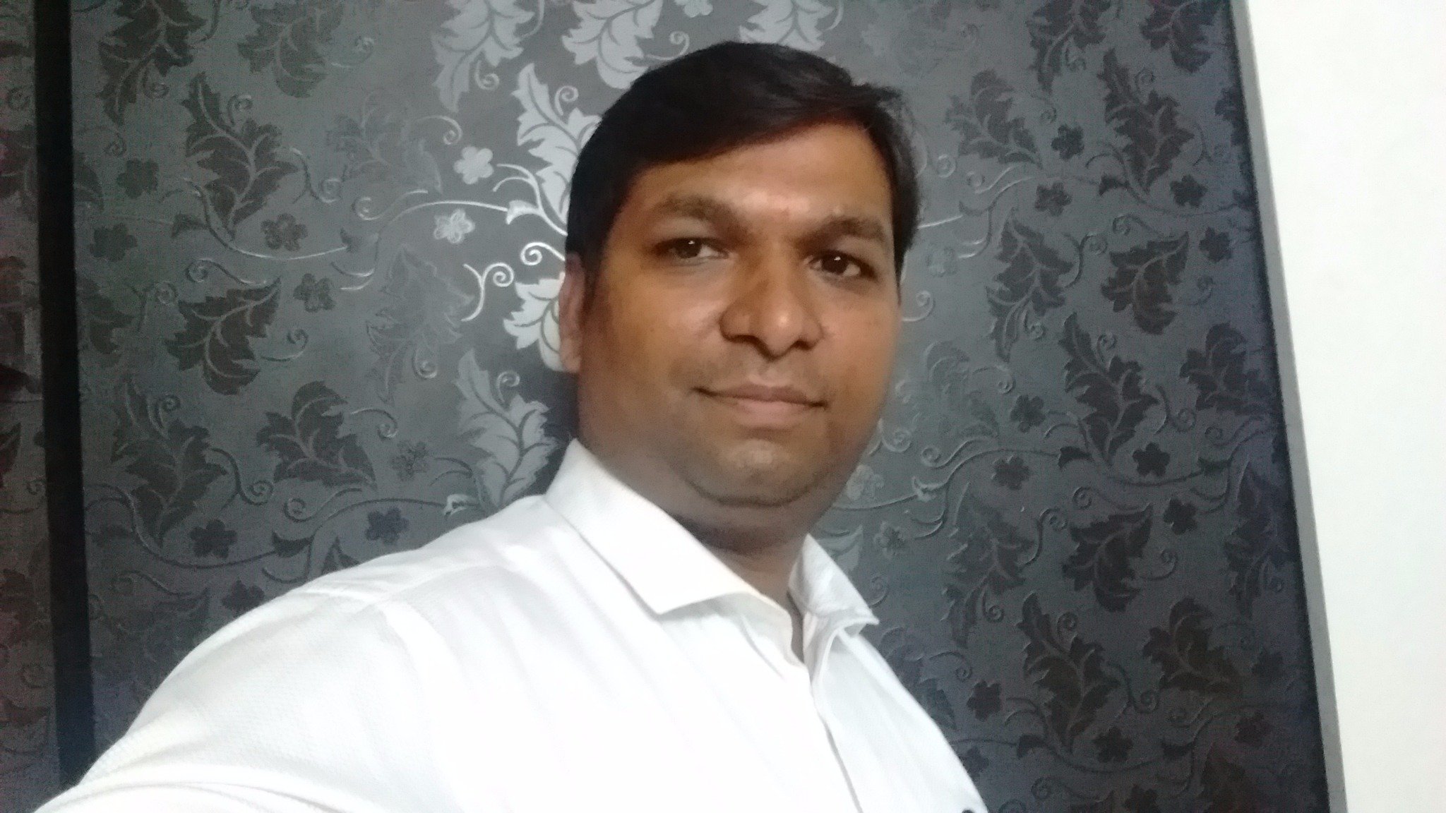 abhishekindoria's profile picture. Passionate about doing things in a new way..