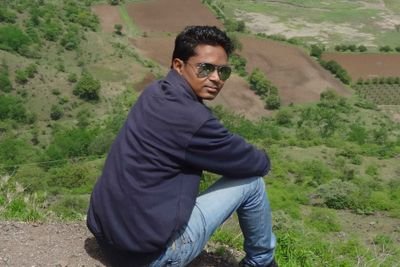 चाहने वाले मिलते रहेंगे तुझे सारी उम्र.... बस तु जिसे भुल ना पाए, वो चाहत यकिनन हमारी होगी...