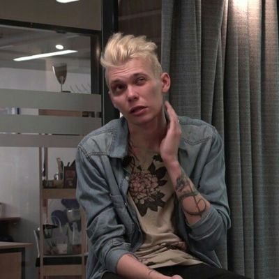 Kerry_Bechter's profile picture. ♡ считаю тебя ничтожеством ♡