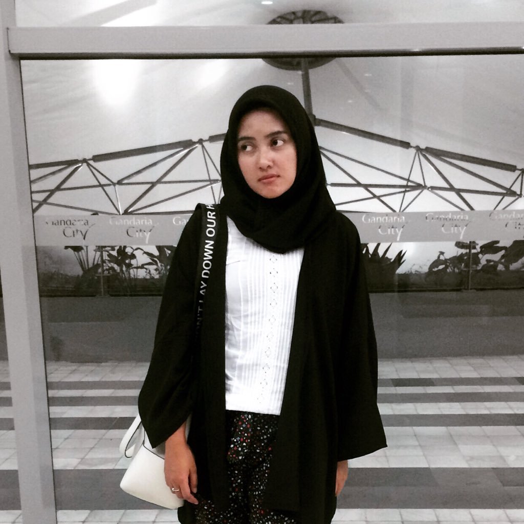 ajengpraw Profile Picture