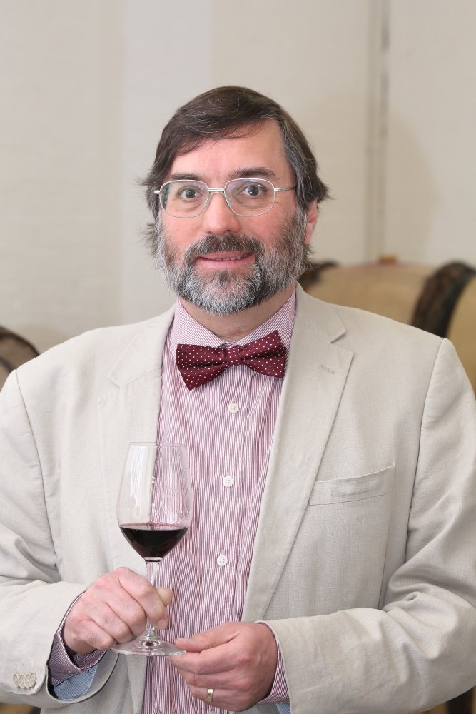 WineGareth's profile picture. Voluntary wine and spirits educator for charity events. Co-author "Contemporary Wine Studies". Specialist in Bourgogne and Bordeaux