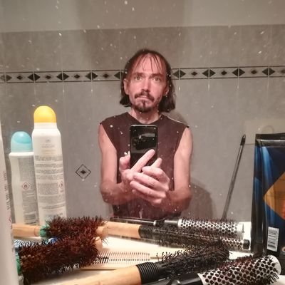 Frances23334701's profile picture. Niente