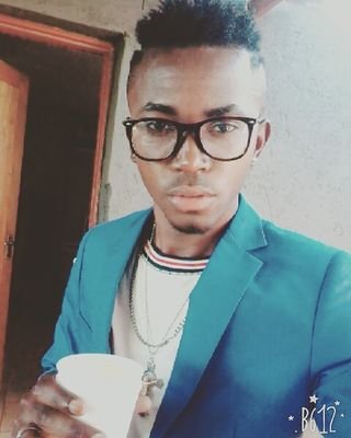 Turn my tweet notifications on... don't be shy to lurk and hate
follow for a follow
IG:@felixherve fb:Felix André Hervé