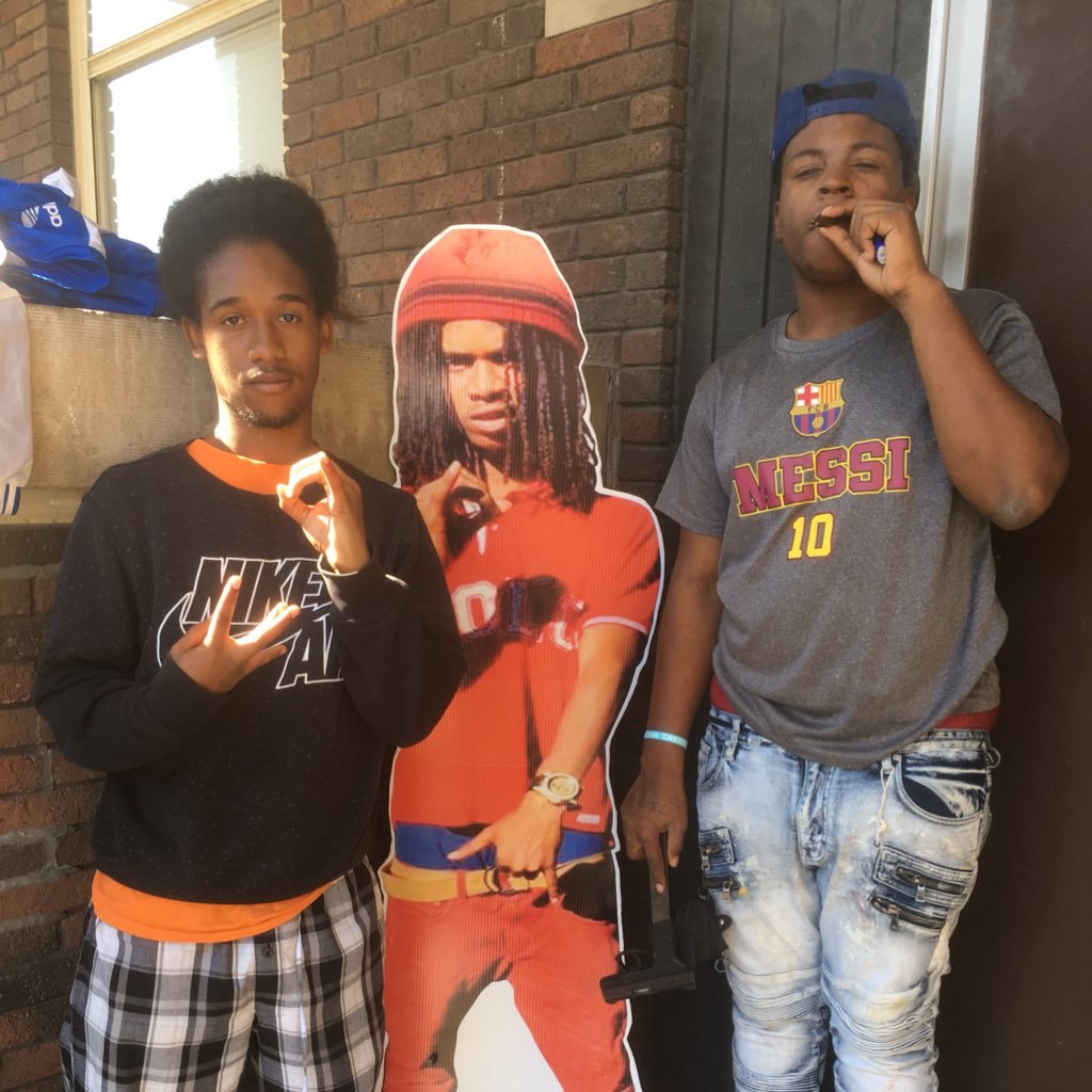 🗣Sc:Sackboy_Dre Dreams ✈️ Worth More Than Money From MoeTown✌🏾Mayblock Trust No Nigga🖕🏽Love No Bitch ✌🏾SackboyCartel #Wettem💦Up⛽️4L #LLKC #FreeTheChief 🤐