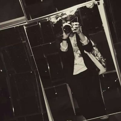 yellow_monkey's profile picture. Digital Designer, Photographer & Food Lover