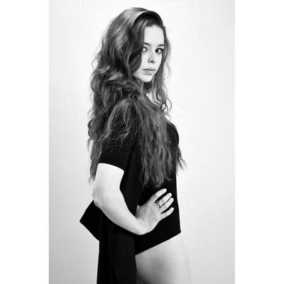 ßlondie. Profile