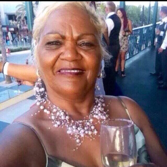 I don't party I don't drink alcohol. I don't do drugs. I don't gamble I Luv my children first I Luv my family second and I'm ere to hopefully meet people 🖤💛❤️